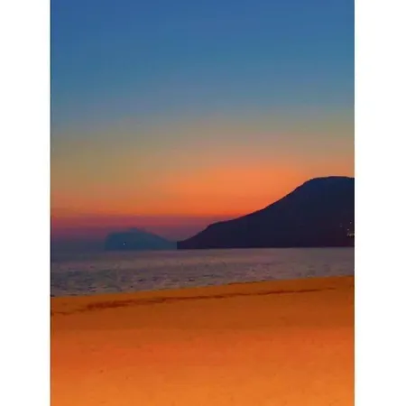 בית נופש Uitzicht Op De Oceaan קלפה